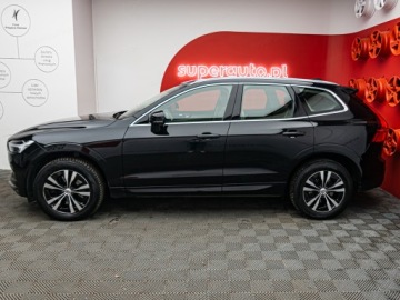 Volvo XC60 II 2021 VOLVO XC60 B4 D AWD Momentum Pro aut Suv 197KM 2021, zdjęcie 3