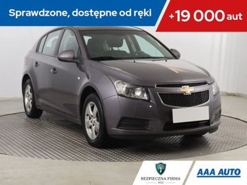 Chevrolet Cruze Hatchback 5d 1.6 16V DOHC 124KM 2011 Chevrolet Cruze 1.6 i 16V, Salon Polska, Klima
