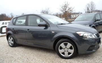 Kia Ceed I Hatchback 5d Facelifting 1.4 DOHC CVVT 90KM 2010 Kia Ceed bezwypadkowe - Niski przebieg - klimatyzacja - OPLACONY 1.4 90KM, zdjęcie 9