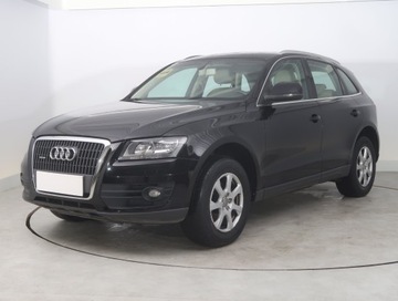 Audi Q5 I SUV 2.0 TDI 170KM 2010 Audi Q5 2.0 TDI, Salon Polska, 167 KM, 4X4, zdjęcie 1