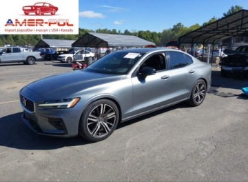 Volvo S60 III 2019 Volvo S60 T6 R-Design 2019 2.0 Benzyna 316KM
