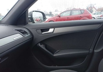 Audi A4 B8 Limousine Facelifting 2.0 TDI 177KM 2014 Audi A4 Avant Audi A4 Avant 2.0 TDI DPF quattro S tronic Attraction 2.0, zdjęcie 11