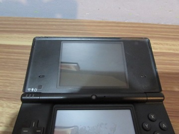 Консоль Nintendo DSi, черная, оригинальное зарядное устройство