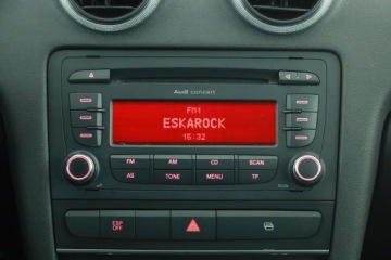 Audi A3 8P Hatchback 3d 1.9 TDI 105KM 2008 Audi A3 1.9 TDI, Klima, Klimatronic, Parktronic, zdjęcie 9