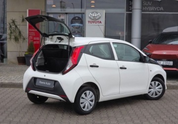 Toyota Aygo II Hatchback 3d Facelifting 1.0 VVT-i 72KM 2020 Toyota Aygo Toyota Aygo 1.0 VVT-i X-play Fv23 Kinto Leasing 72KM, zdjęcie 5