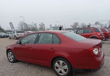 Volkswagen Jetta V 1.6 102KM 2006 Volkswagen Jetta Volkswagen Jetta 1.6 Benzyna 102KM, zdjęcie 2