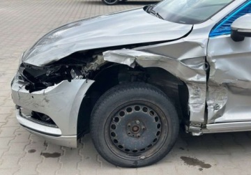 Volkswagen Passat B8 Variant 1.6 TDI BlueMotion SCR 120KM 2016 Volkswagen Passat 1.6TDI 120KM 2016r. auto zarejestrowane i ubezpieczone w, zdjęcie 3