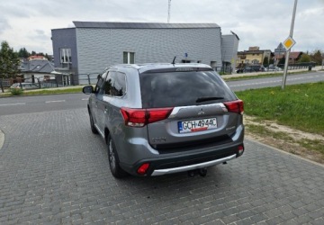 Mitsubishi Outlander III SUV Facelifting 2015 2.0 MIVEC 150KM 2016 Mitsubishi Outlander LIFT 2.0 150KM Kamera 1-Wlasciciel Ks.Serwisowa Zarej, zdjęcie 3