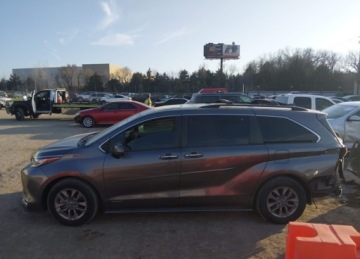 Toyota Sienna III 2021 Toyota Sienna 2021r., XLE, 2.5L, od ubezpieczalni 2.5 Hybryda 189KM, zdjęcie 3