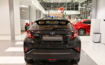 Toyota C-HR I Crossover Facelifting 1.8 Hybrid 122KM 2021 Toyota C-HR 1.8 Hybrid Style 1.8 Hybryda 122KM, zdjęcie 6