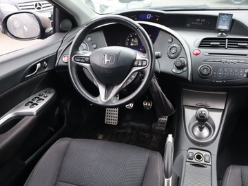 Honda Civic VIII Hatchback 3d 1.4 i-VTEC 100KM 2010 Honda Civic 1.4 i-VTEC, Salon Polska, Klima, zdjęcie 6