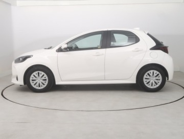 Toyota Yaris IV Hatchback 1.0 VVT-i 72KM 2022 Toyota Yaris 1.0 VVT-i, Salon Polska, zdjęcie 2