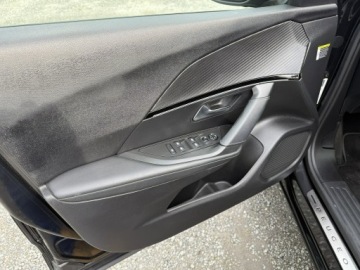 Peugeot 2008 II SUV 1.5 BlueHDi 130KM 2021 Peugeot 2008 GT. Skóra. Virtualny kokpit. Ledy., zdjęcie 17