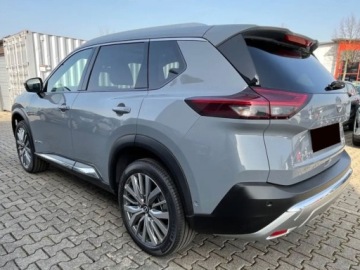 Nissan X-Trail IV 1.5 VC-T e-POWER 213KM 2025 Od ręki - Tekna e-POWER 4WD 1.5 213KM / Pakiet Premium, zdjęcie 3