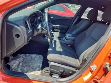 Dodge Charger VII 3.6 V6 296KM 2022 Dodge Charger 2022r., Sxt, 3.6L, od ubezpieczalni 3.6 Benzyna 296KM, zdjęcie 7