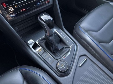 Volkswagen Tiguan II SUV R 2.0 TSI 320KM 2022 Volkswagen Tiguan R 4Motion DCC ACC Kamery 360 HarmanKardon Panorama Faktu, zdjęcie 26