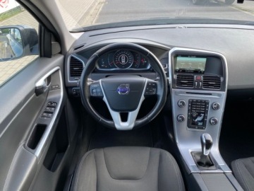 Volvo XC60 I SUV Facelifting 2.0 D3 DRIVE-E 150KM 2016 Volvo XC 60 LEDY KLIMATYZACJA NAWIGACJA PARKTRONIC TEMPOMAT GRZANE FOTELE, zdjęcie 7