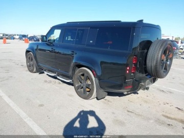 Land Rover Defender IV (L663) 2023 Land Rover Defender 130 X-Dynamic Se 2023 3.0l 3.0 Benzyna 395KM, zdjęcie 3