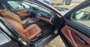 BMW Seria 5 F10-F11 Touring Facelifting 518d 150KM 2013 BMW Seria 5 2.0 d skora heda-up nawigacja 2.0 Diesel 150KM, zdjęcie 32