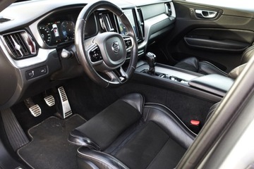 Volvo XC60 II Crossover D3 150KM 2018 Volvo XC 60 R-Design Czujniki park. Tempomat Klima 2strefowa HAK FV23, zdjęcie 12