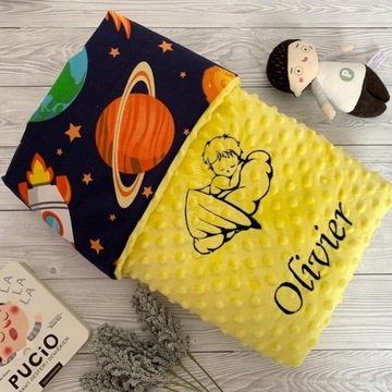 Одеяло 50х75 см с вышивкой, графикой, логотипом имя ребенка в подарок на день рождения, коляску.