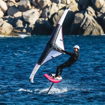 NEILPRYDE Freeride XS черный шлем для водных видов спорта