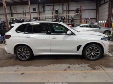 BMW X5 G05 2024 BMW X5 phev, 2024r., 4x4, 3.0L 3.0 Benzyna 308KM, zdjęcie 4