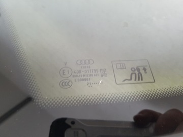 AUDI A7 17^ SKLO (OKNO) BOČNÍ PRAVÁ TROJŮHELNÍK 4K8845297A