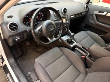 Audi A3 8P Hatchback 3d 2.0 TDI CR 140KM 2010 Audi A3 Sportback ledy bi xenon 2.0 tdi 140 konny manualna skrzynia bezwyp, zdjęcie 25