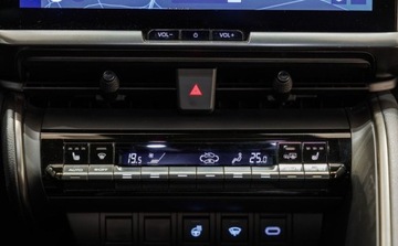 Toyota C-HR II SUV 1.8 Hybrid 140KM 2024 Toyota C-HR 1.8 Hybrid Style 1.8 Hybryda 140KM, zdjęcie 24