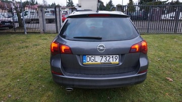 Opel Astra J Sports Tourer 1.4 Turbo ECOTEC 140KM 2011 Opel Astra super stan. Gwarancja. Polecam!!!, zdjęcie 7