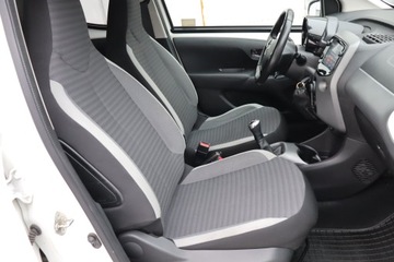 Toyota Aygo II Hatchback 3d Facelifting 1.0 VVT-i 72KM 2019 Toyota Aygo 1.0 VVT-i, Salon Polska, zdjęcie 8