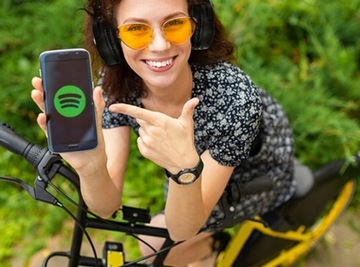 БЕСПРОВОДНЫЕ НАУШНИКИ BLUETOOTH MP3 FM-РАДИО