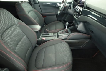 Ford Kuga III SUV 1.5 EcoBoost 150KM 2021 Ford Kuga 1.5 EcoBoost, Salon Polska, Serwis ASO, zdjęcie 6