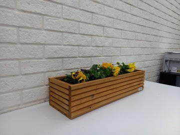 Деревянный вазон с рейками и вставкой 60 см.