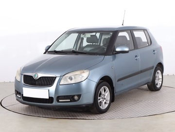 Skoda Fabia II Hatchback 1.4 TDI 80KM 2009 Skoda Fabia 1.4 TDI, HAK, Klima,ALU, zdjęcie 1
