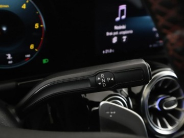 Mercedes Klasa B W247 2021 Mercedes B 180 automat panorama skóra/alcantara, zdjęcie 32