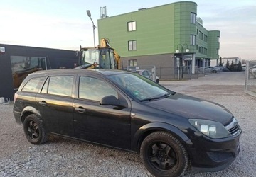 Opel Astra J Sports Tourer 1.7 CDTI ECOTEC 125KM 2011 Opel Astra Opel Astra 1.7 Diesel 125KM, zdjęcie 5