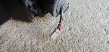 MITSUBISHI COLT 04-12 ZRCÁTKO PRAVÉ 5 PIN EVROPA