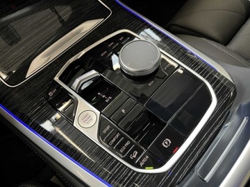 BMW X5 G05 SUV Facelifting 3.0 30d 298KM 2025 BMW X5 xDrive30d Sport Suv 3.0 (298KM) 2025, zdjęcie 11