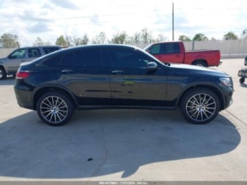 Mercedes GLC C254/X254 2022 Mercedes-Benz GLC 300, 2022r., 4x4, 2.0L 2.0 Benzyna 255KM, zdjęcie 4