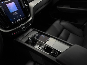 Volvo XC60 II 2022 Volvo XC 60 B5 AWD Plus Dark / 1 właściciel / Salo, zdjęcie 24