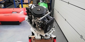 Подвесной двигатель Johnson мощностью 70 л.с.