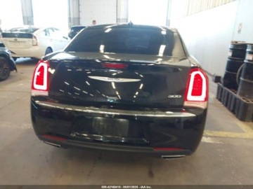 Chrysler 300C II 2019 Chrysler 300 Limited 2019 3.6l 3.6 Benzyna 292KM, zdjęcie 4