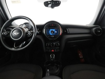 Mini One II 2019 Mini ONE Benzyna Automat Klimatronik Nawigacja, zdjęcie 14