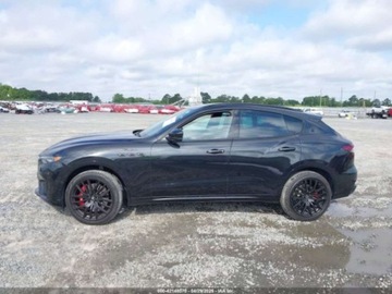 Maserati Levante 2022 Maserati Levante Modena 2022 3.0l 3.0 Benzyna 424KM, zdjęcie 2