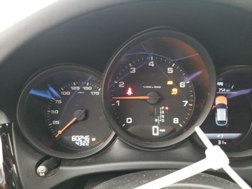 Porsche Macan SUV 2.0 252KM 2019 Porsche Macan 2019 PORSCHE MACAN 2.0 Benzyna 252KM, zdjęcie 9