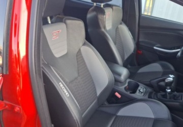 Ford Focus III Kombi 2.0 EcoBoost 250KM 2012 Ford Focus ST 452NM305KM 2.0 Benzyna 250KM, zdjęcie 19