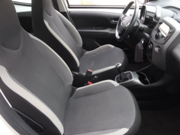 Toyota Aygo II Hatchback 3d Facelifting 1.0 VVT-i 72KM 2020 Toyota Aygo 1.0 VVT-i, Salon Polska, zdjęcie 8