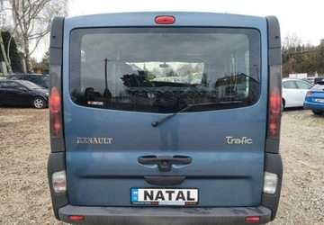 Renault Trafic II 2004 Renault Trafic Dla inwalidy Benzyna Zadbany Zarejestrowany 2.0 Benzyna, zdjęcie 2